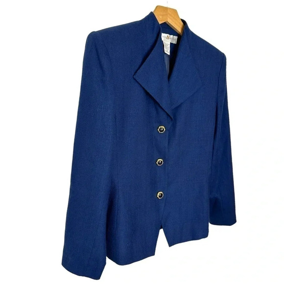 Vintage Preswick & Moore 8 blue blazer with gold buttons & shoulder pads - Picture 2 of 5